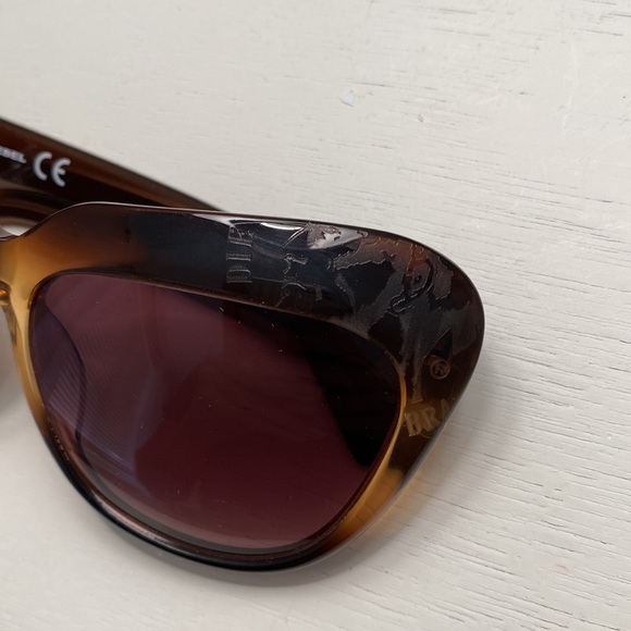 Diesel sunglasses & case - Picture 4 of 7